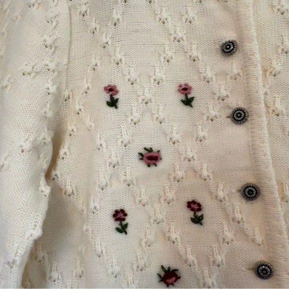 VINTAGE floral knit cardigan sweater - Picture 2 of 5